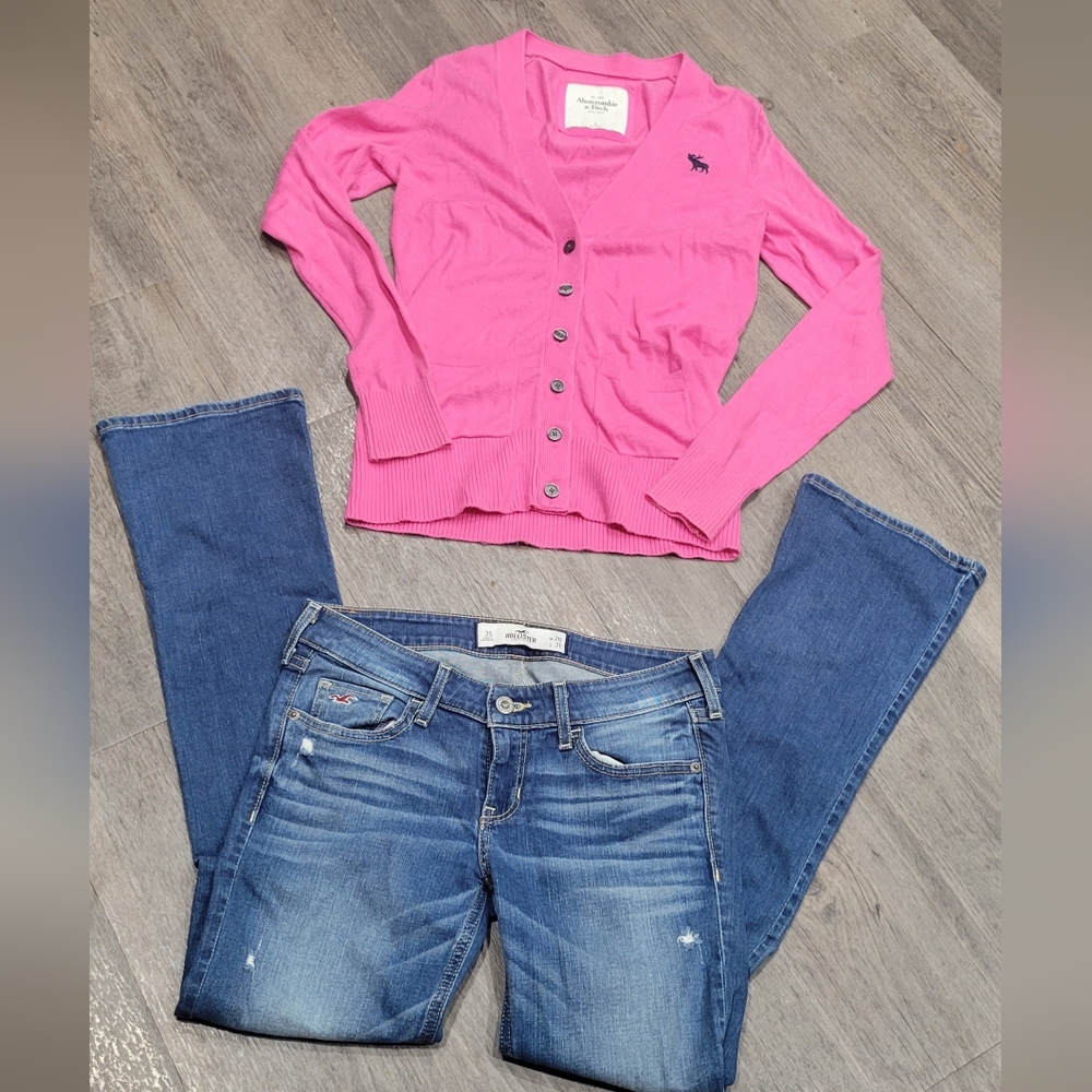 Hollister/Abercrombie outfit